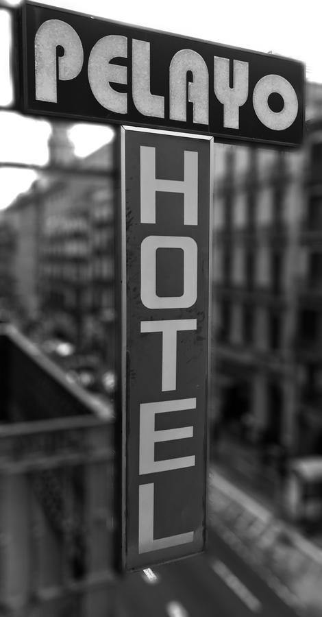ברצלונה Hotel Pelayo מראה חיצוני תמונה